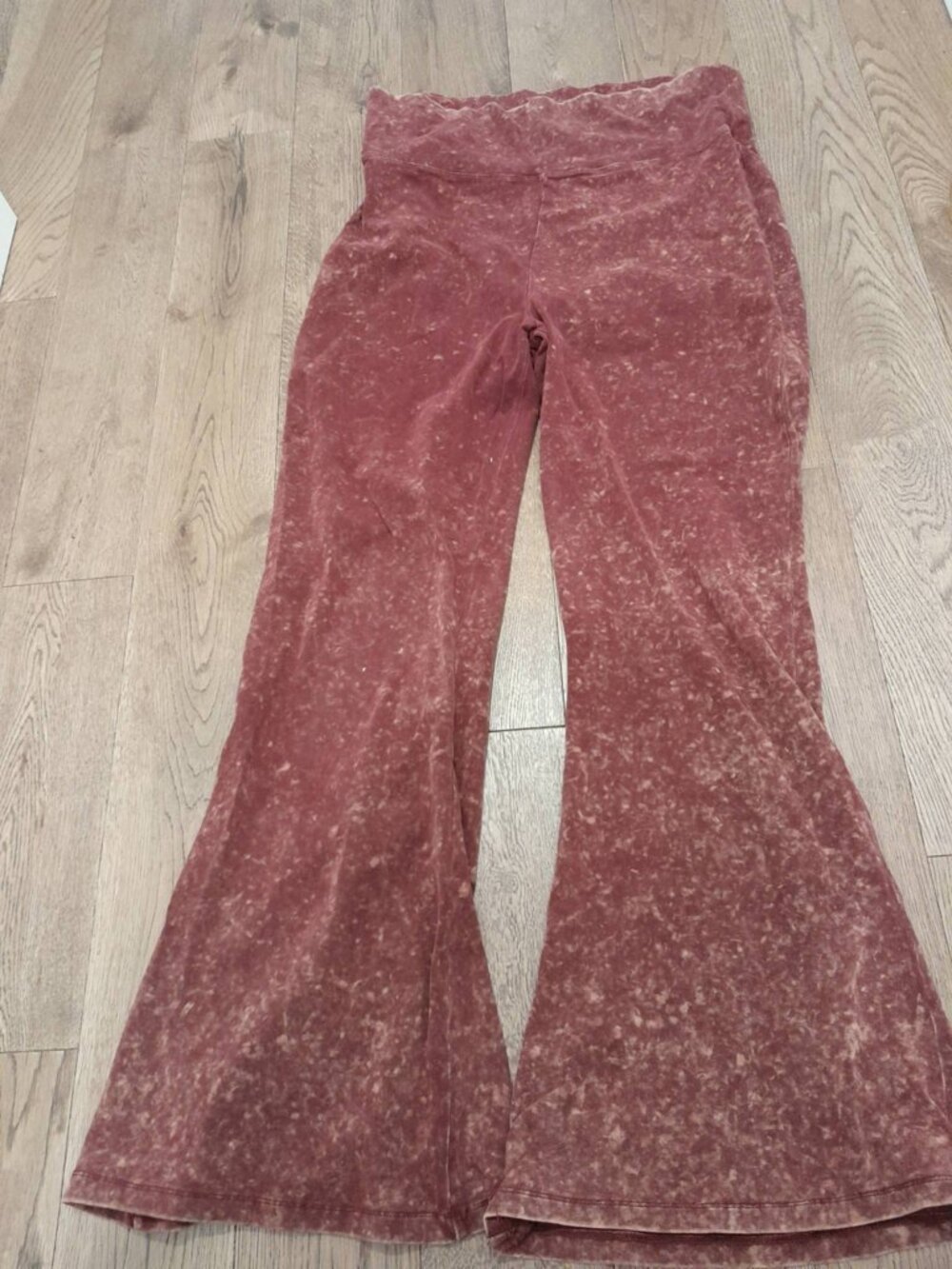 Women’s Plus Size 2X Dusty Rose Mineral Wash Stretch Flare Leggings